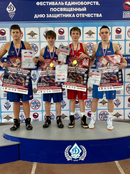 Алчевские боксеры стали победителями и призерами первенства по боксу.